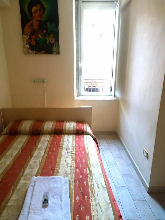 Affittacamere Hotel IL Cinquecento Napoli Italia
