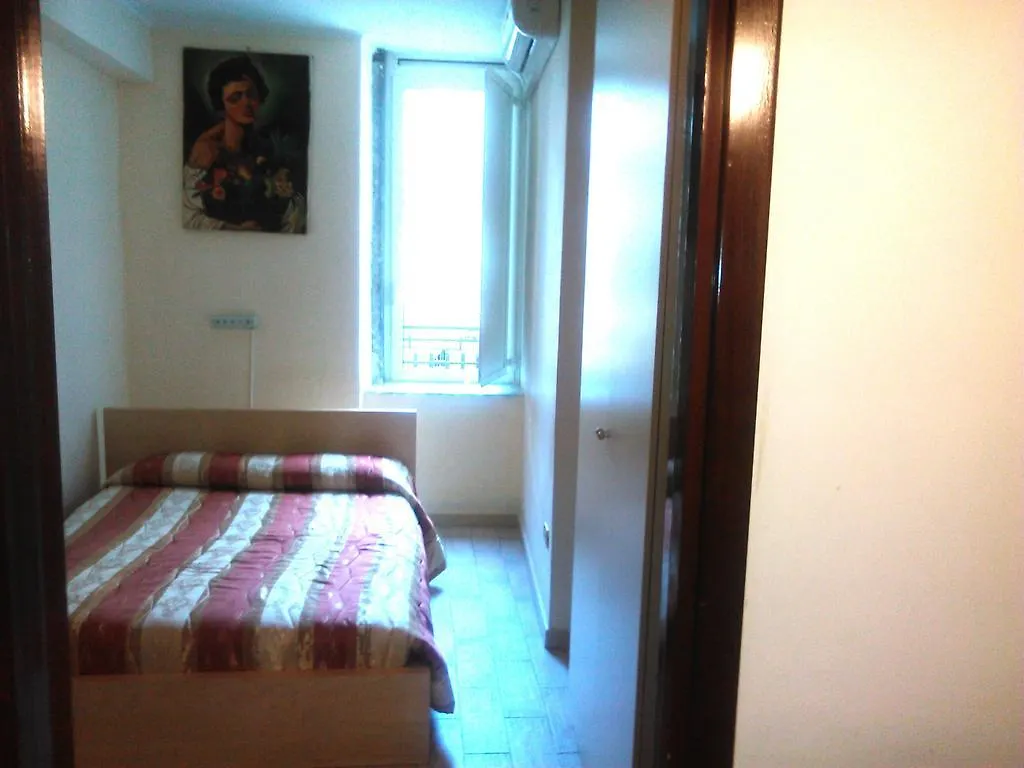 Hotel Il Cinquecento Neapol 0*,  Itálie